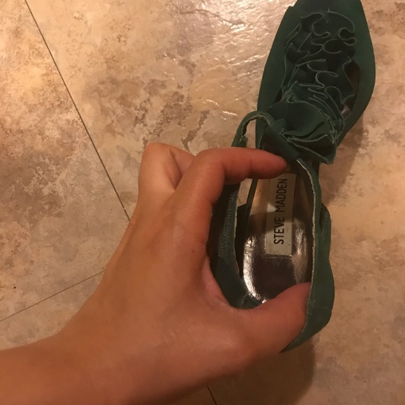 Steve Madden Green Platform Sandals - Picture 3 of 8